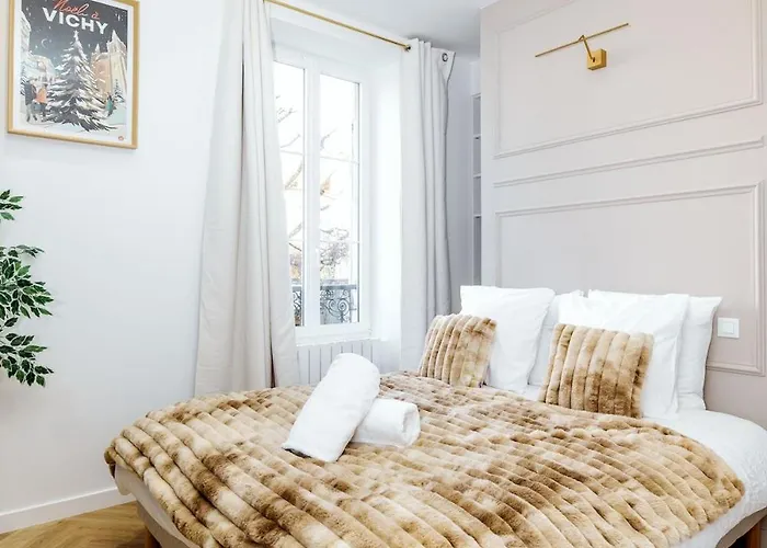 Sublime Number Eleven - Wifi Apartment Vichy