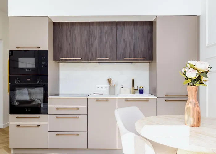 Sublime Number Eleven - Wifi Apartment Vichy